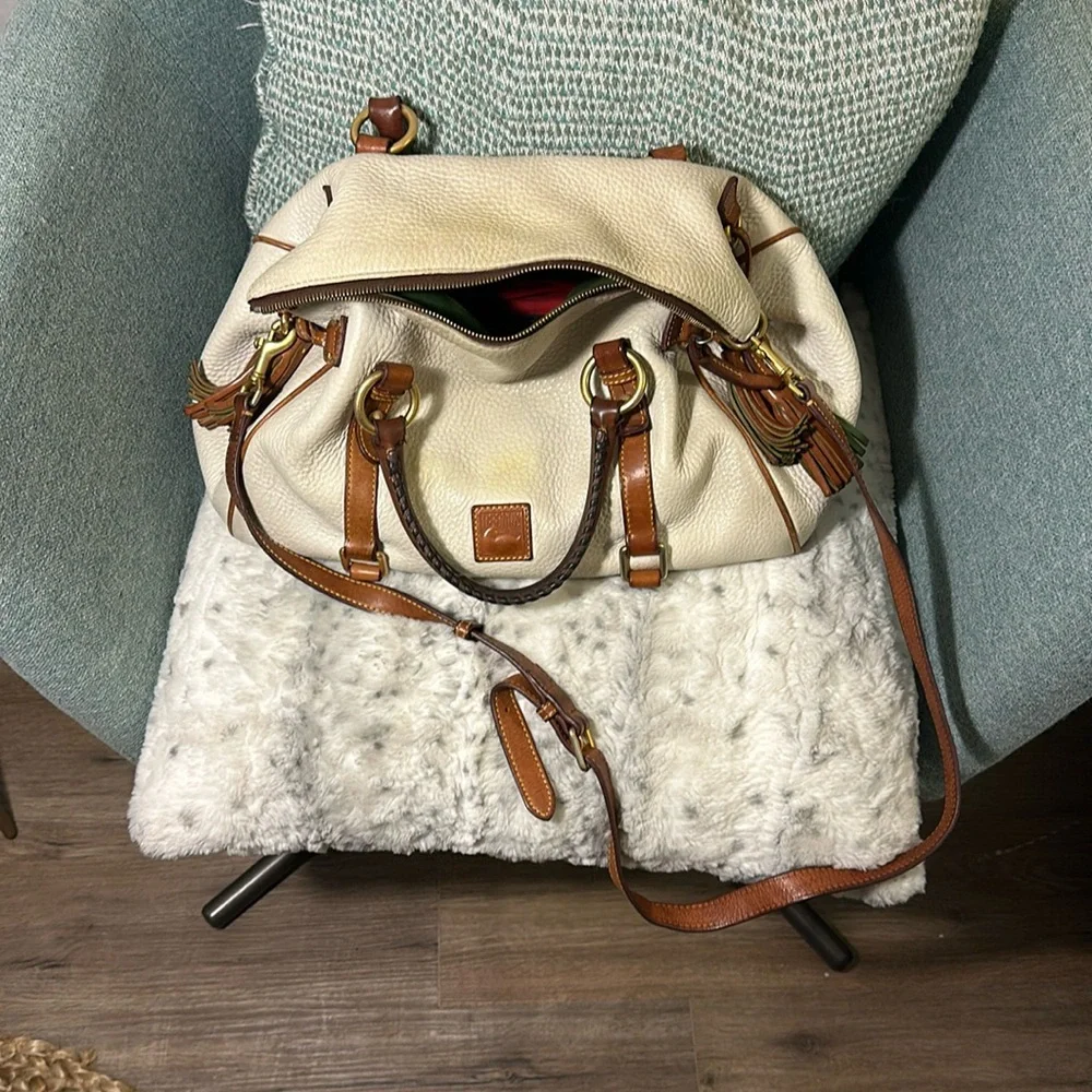 Dooney & Bourke Large Florentine Bag pebble ivory leather *yellow from wear - Picture 1 of 12